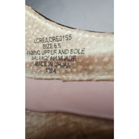 Women's Betsy Johnson Lore Floral Flower Ankle Strap Sandal Multi-color Size 6.5 - Picture 13 of 13